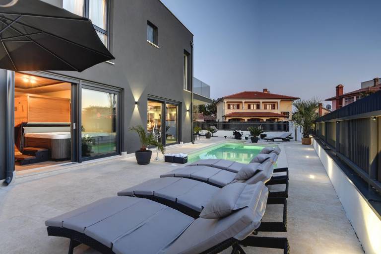 House with sauna, private pool & barbeque — photo 3