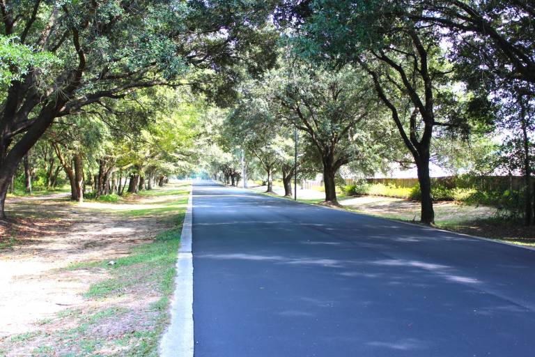 Charming vacation home with yard | Pet-friendly in Fairhope, AL