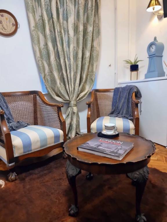 Cottage Egham