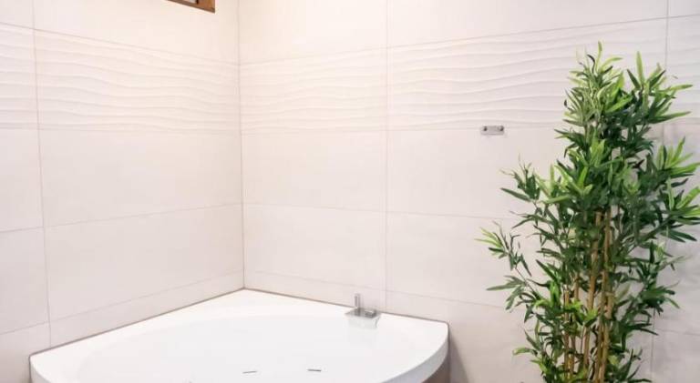 Rental apartment with hot tub & sauna — photo 3