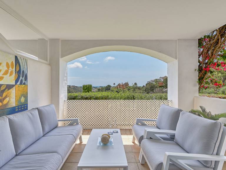 Apartment with pool, terrace & garden — photo 3