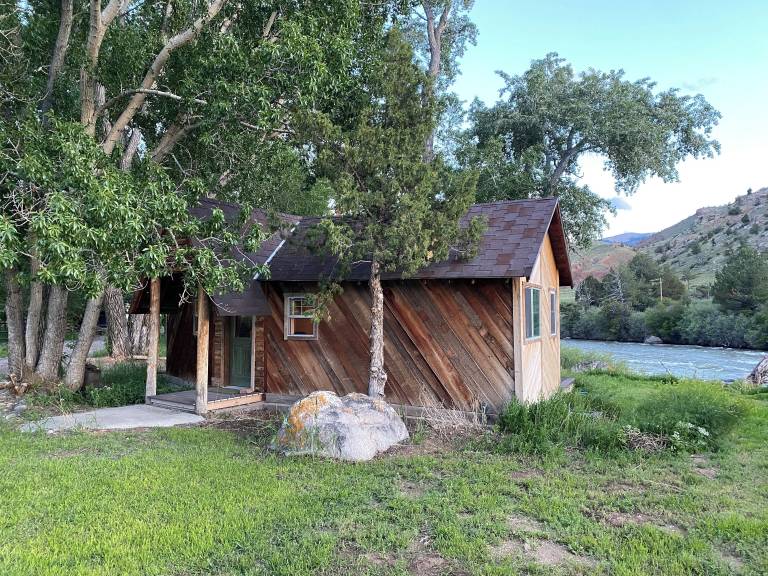 Cabin  Dubois