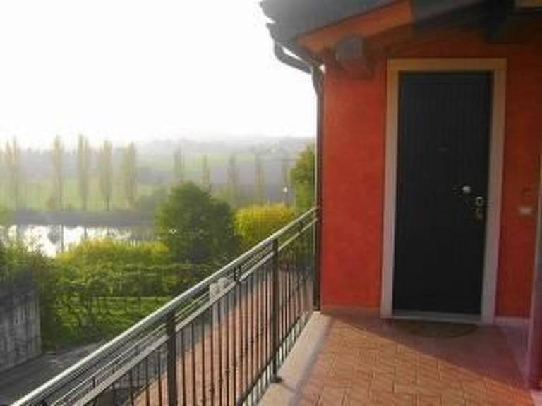 Ferienwohnung in Salionze, Monzambano für max. 3 Personen Ferienwohnung in Salionze, Monzambano für max. 3 Personen