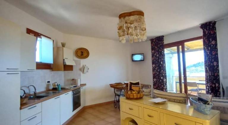 Holiday apartment with patio — photo 3