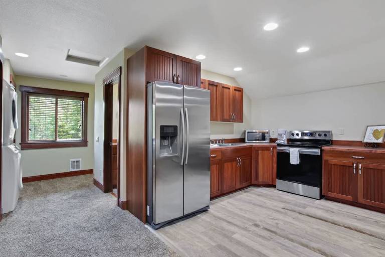 Family-oriented big house | Dogs allowed — photo 4