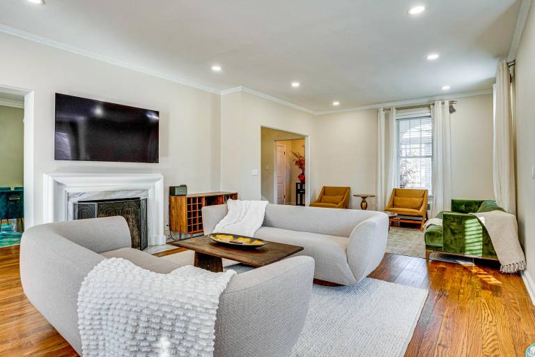 Explore Orange & NYC Luxury Family Home w Deck