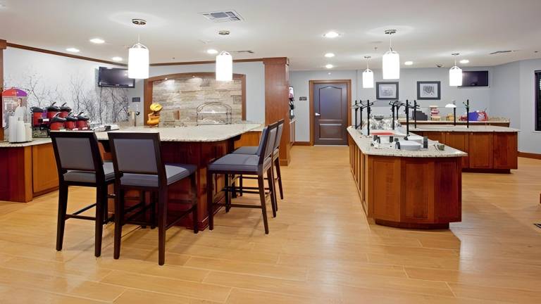 Staybridge Suites Hillsboro North By IHG — photo 5