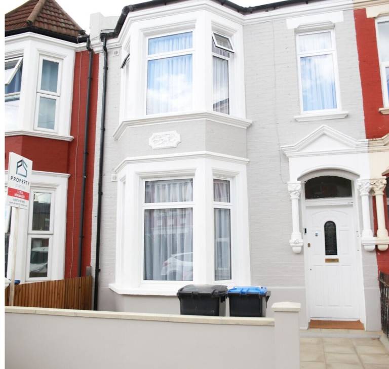 Pension Cricklewood