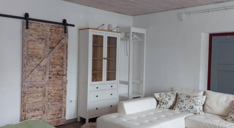 Beautiful apartment with garden & patio | Perfect for remote work | Pets allowed — photo 2