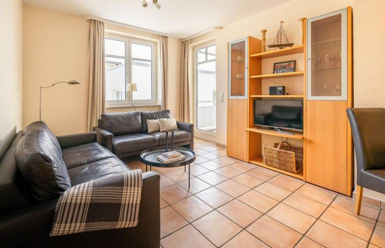 Strandnähe-2 Raum-Apartment mit Balkon-Zentrum von Binz-Villa Hildegard-App.5 in Sellin