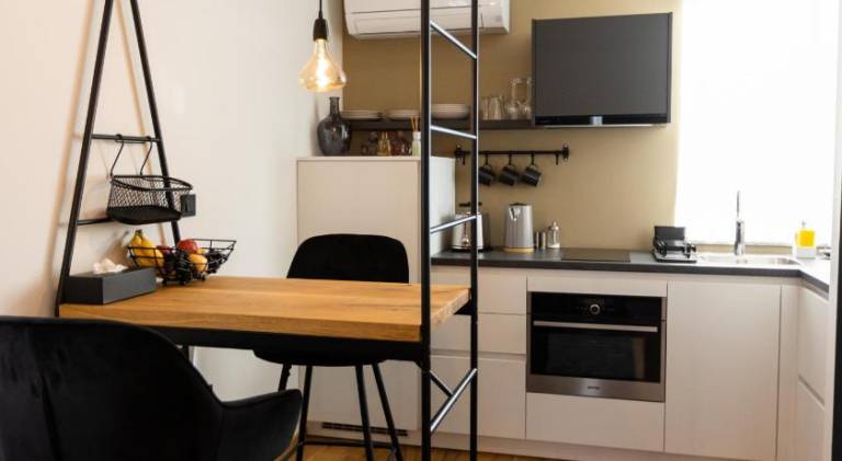 Apartment with garden & terrace — photo 4
