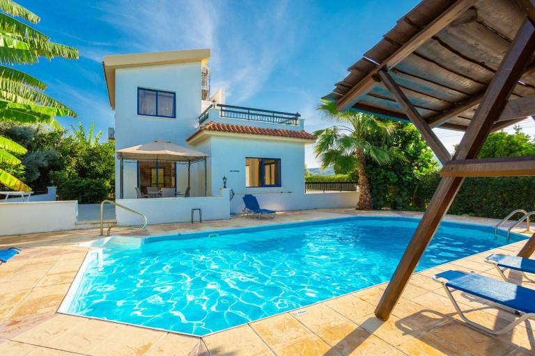 Apartment Latsi