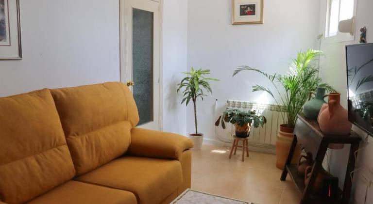 Holiday apartment with patio — photo 2