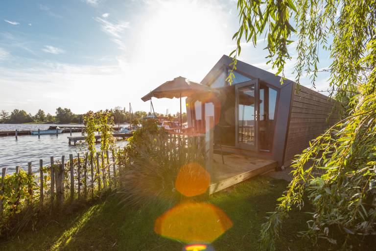 Vakantiepark Wiedense meren Tinyhouse havenzicht