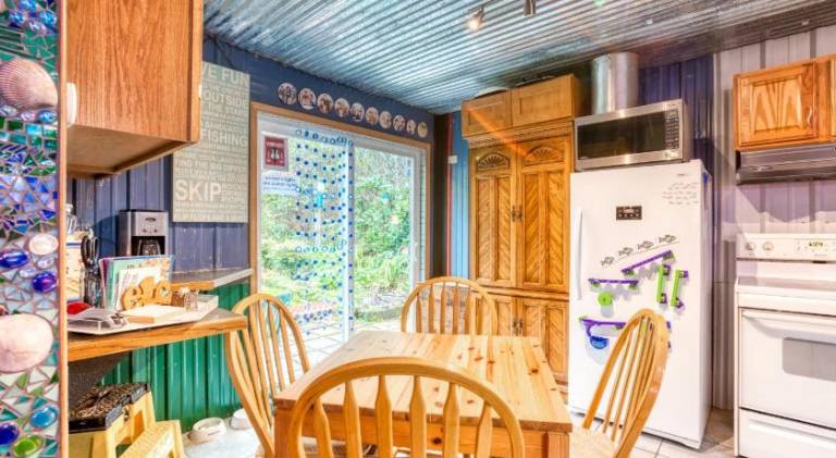 Incredibly Unique Bar Inspired Home with Private Hot Tub and near the Beach Dogs OK — photo 5