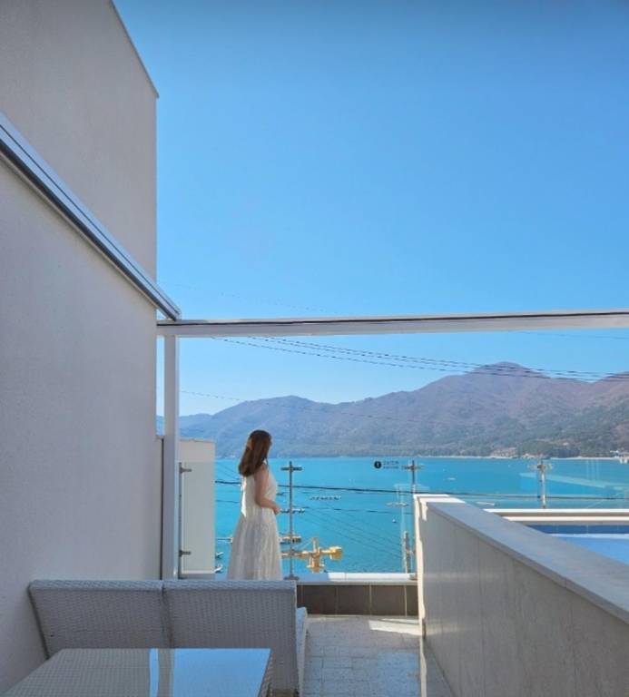 Geoje Lesolay Poolvilla