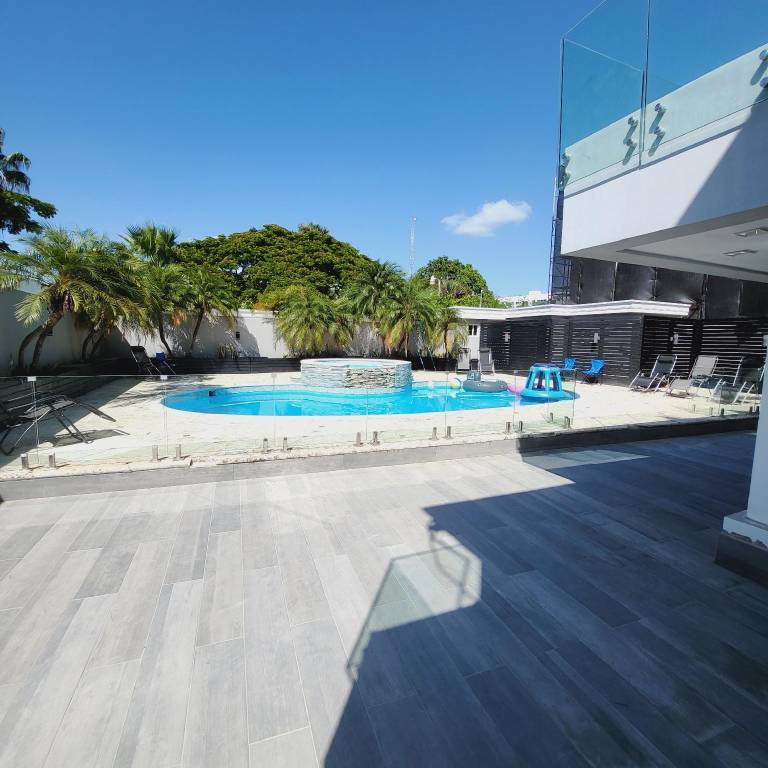 Luxury Smart Mansion 11000 sqft With Heat Pool 7BR — photo 5