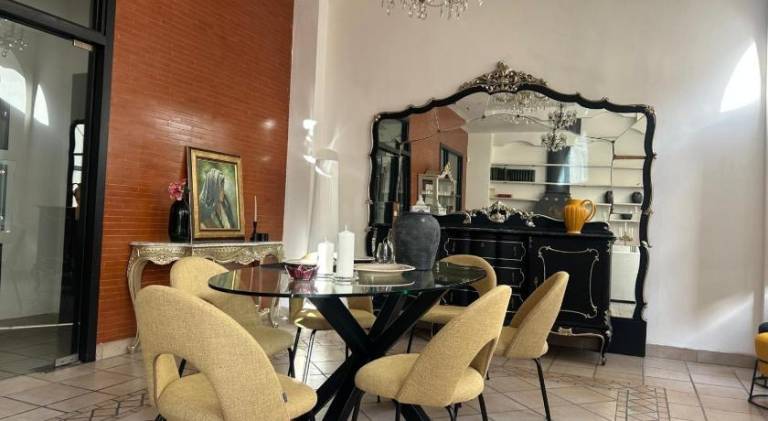 Fully equipped big villa with private pool & terrace | Next to Mosque–Cathedral of Córdoba | Pet-friendly — photo 4