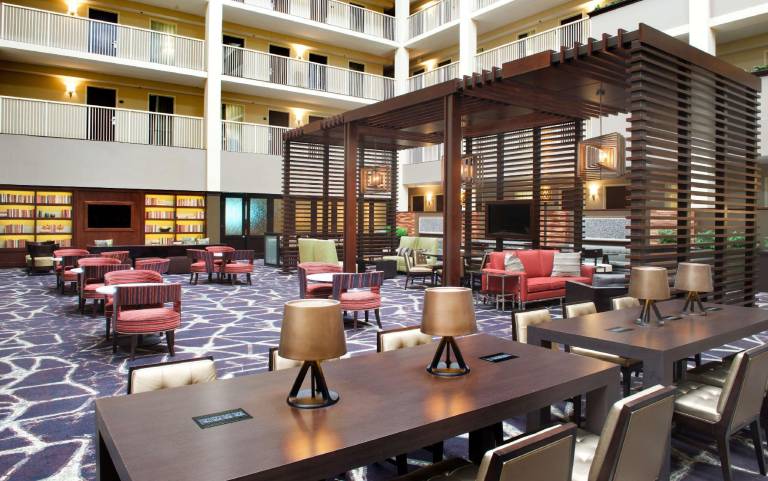 Embassy Suites by Hilton Philadelphia Airport — photo 3