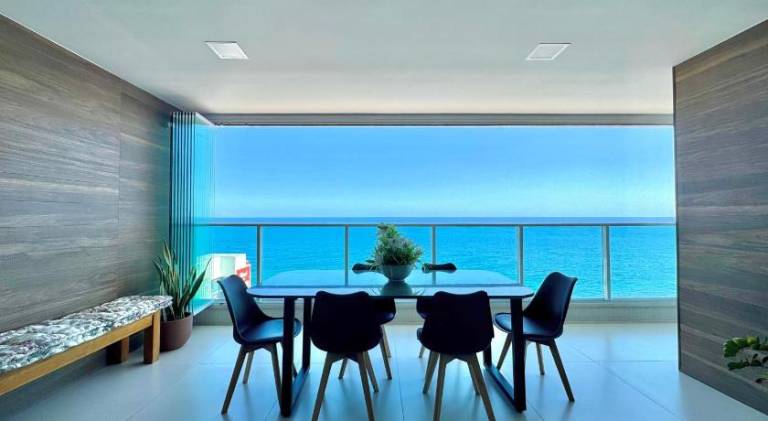 Holiday apartment with pool | Beach nearby | Pets are welcome in Santos