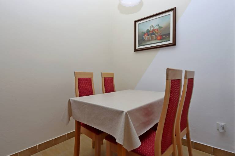 Two bedroom apartment with terrace and sea view Barbat, Rab (A-24215-a) — photo 4