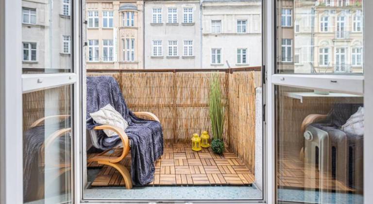 NiceOne Apartment Number 1 - W samym Centrum! Widok na deptak, AC — photo 3