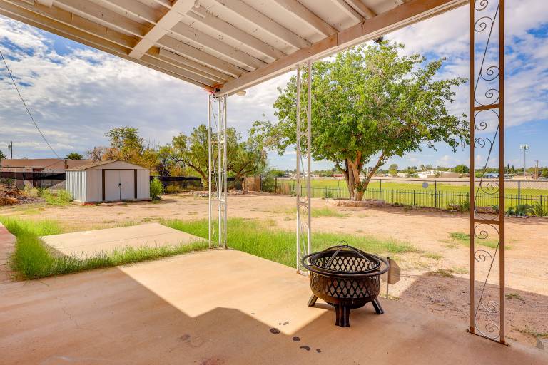 Walk Downtown: Authentic Adobe Home in Las Cruces! — photo 4