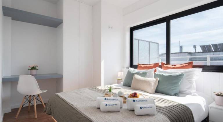 Holiday apartment | Close to Dom Luís I Bridge | Perfect for remote work in Porto
