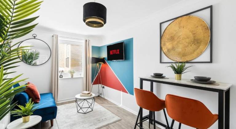 Nice rental apartment | Next to British Airways i360 | Pets are welcome — photo 3