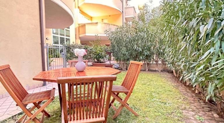 Rental apartment with 2 rooms for 6 persons — photo 2