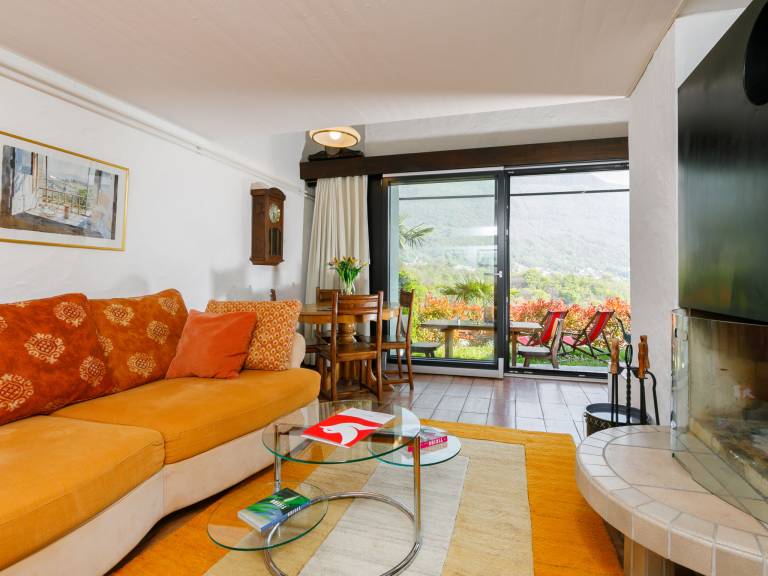Apartment with pool, yard & grill | Nature view — photo 4