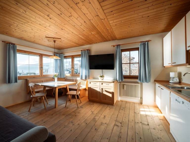 Ferienwohnung in Lajen für max. 4 Personen Ferienwohnung in Lajen für max. 4 Personen