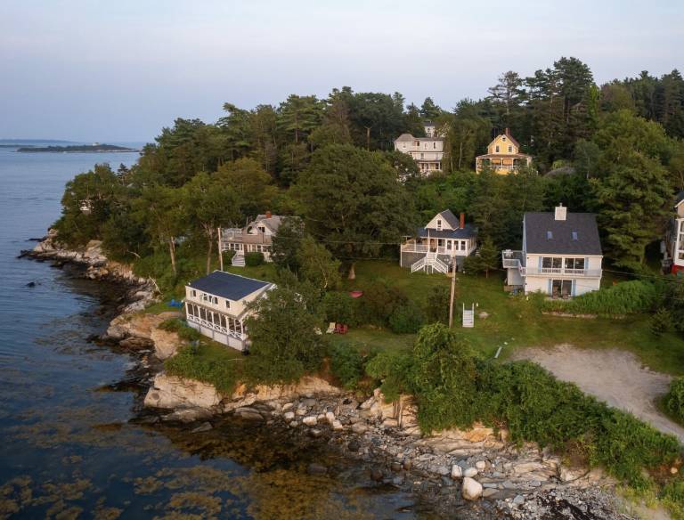 Portland, ME Vacation Rentals from 153 HomeToGo