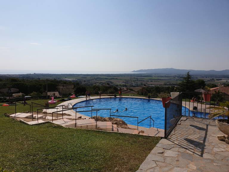 House with pool in Torroella de Montgrí