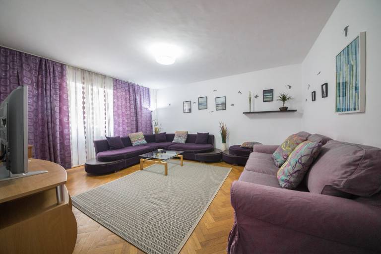 Cozy Unirii Apartment