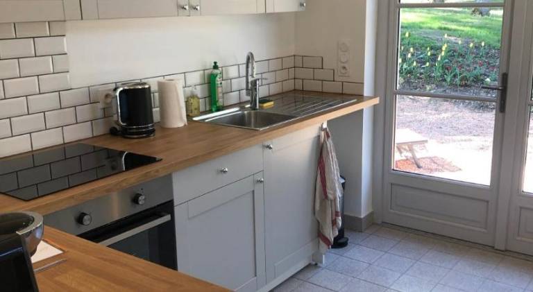 Gîte Vichy - 4 Chambres, situé dans le parc du Château de Charmeil — photo 4
