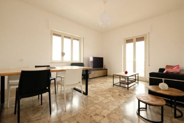 Apartment with 2 rooms for 5 persons — photo 4