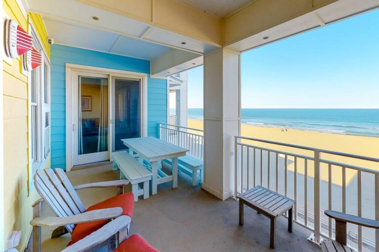 Condo  Sandbridge