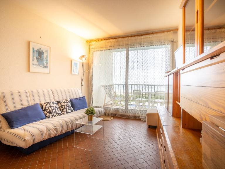 Rental apartment with terrace, pool & garden | Sea view — photo 3