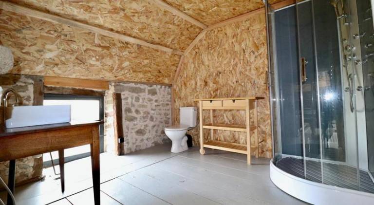 Rental apartment with hot tub — photo 2