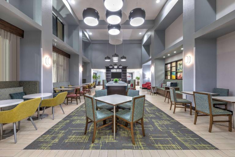 Hampton Inn & Suites Lake Jackson-Clute — photo 4