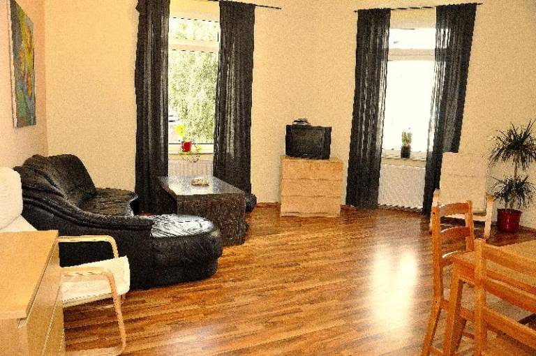 Rental apartment with 2 rooms for 6 persons — photo 2