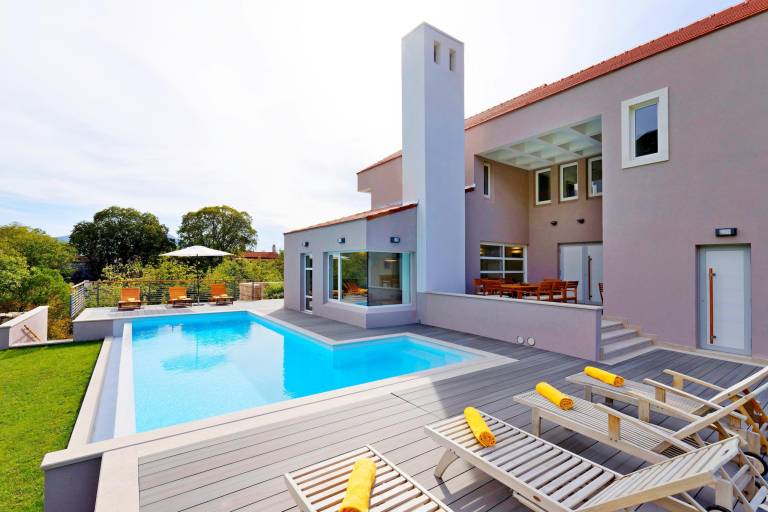 Villa with pool, garden & sauna | Nature view — photo 4