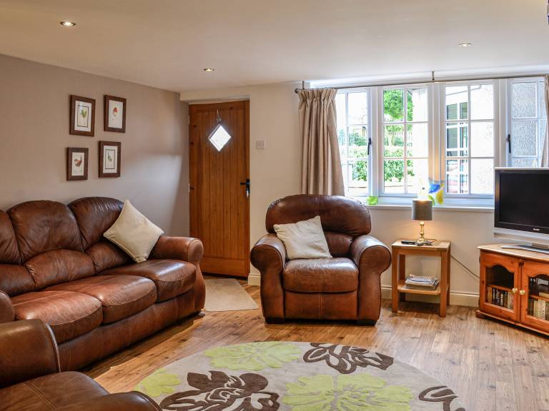 Cottage  Brampton
