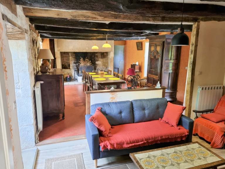 Fully equipped vacation home with patio, garden & BBQ | Pet-friendly — photo 3