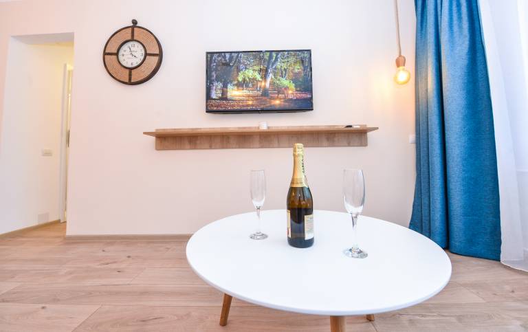Family-friendly nice apartment | Near Stavropoleos Monastery | City view | Dogs allowed — photo 4
