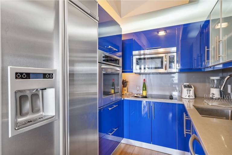 Condo with heated pool & hot tub | Beach view — photo 3