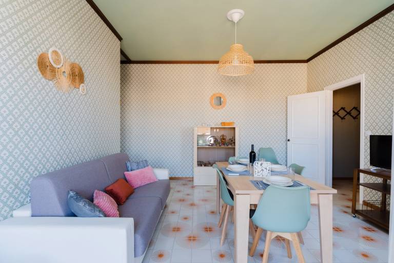 House | City view | Next to the beach | Pets are welcome — photo 5