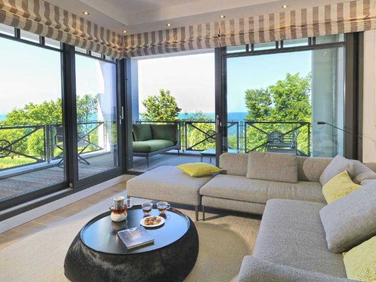 Fully equipped holiday apartment with patio, pool & sauna | Nature view | Next to the beach | Pets allowed in Ostseebad Baabe