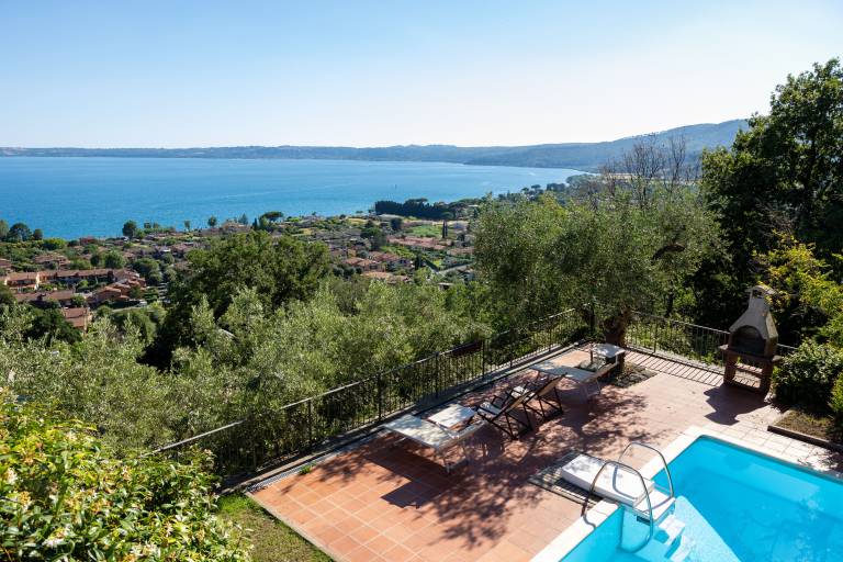 Family-friendly villa with yard, barbeque & private pool | Panoramic view | Dogs allowed — photo 3